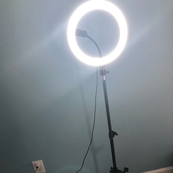 Ring Light - Picture 2 of 5